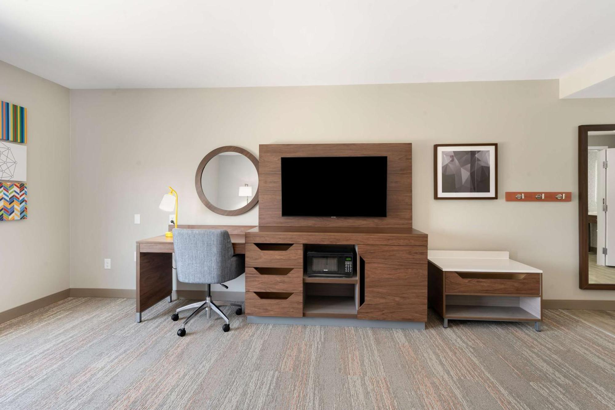 Hampton Inn Milford Bagian luar foto