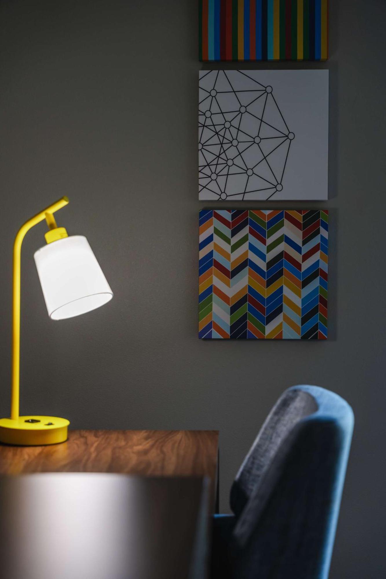 Hampton Inn Milford Bagian luar foto