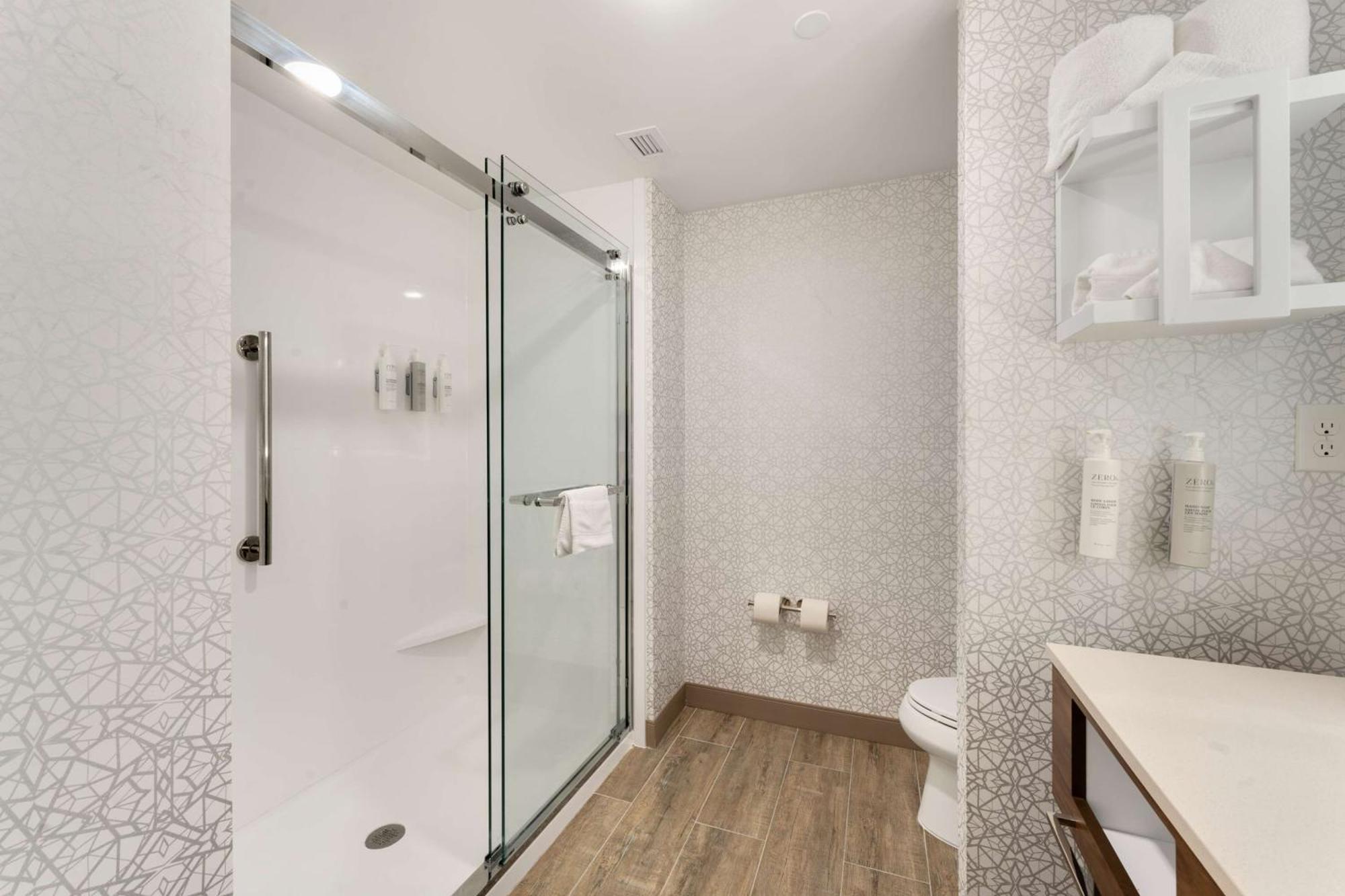 Hampton Inn Milford Bagian luar foto