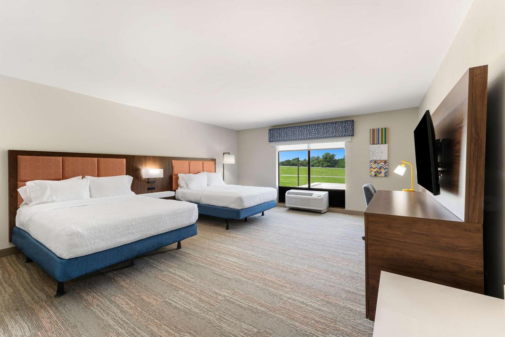 Hampton Inn Milford Bagian luar foto