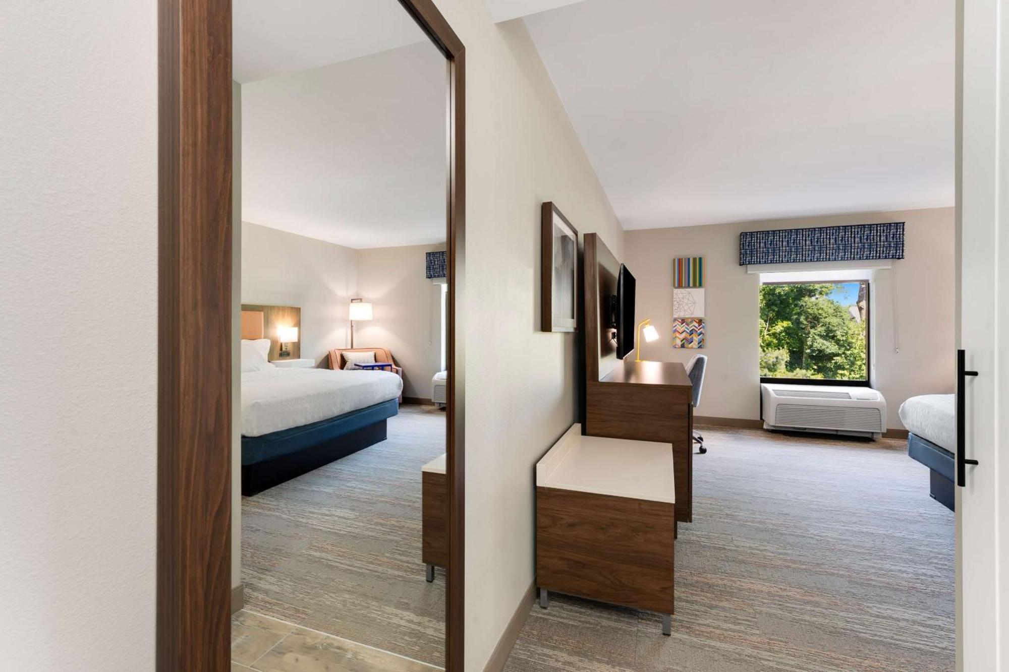 Hampton Inn Milford Bagian luar foto